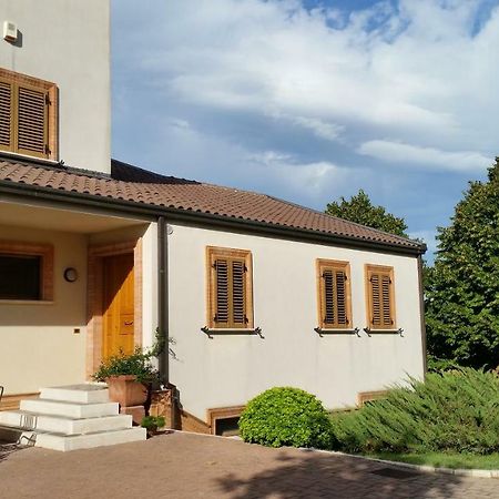 Il Mandorlo B&B Civitanova Alta Dış mekan fotoğraf