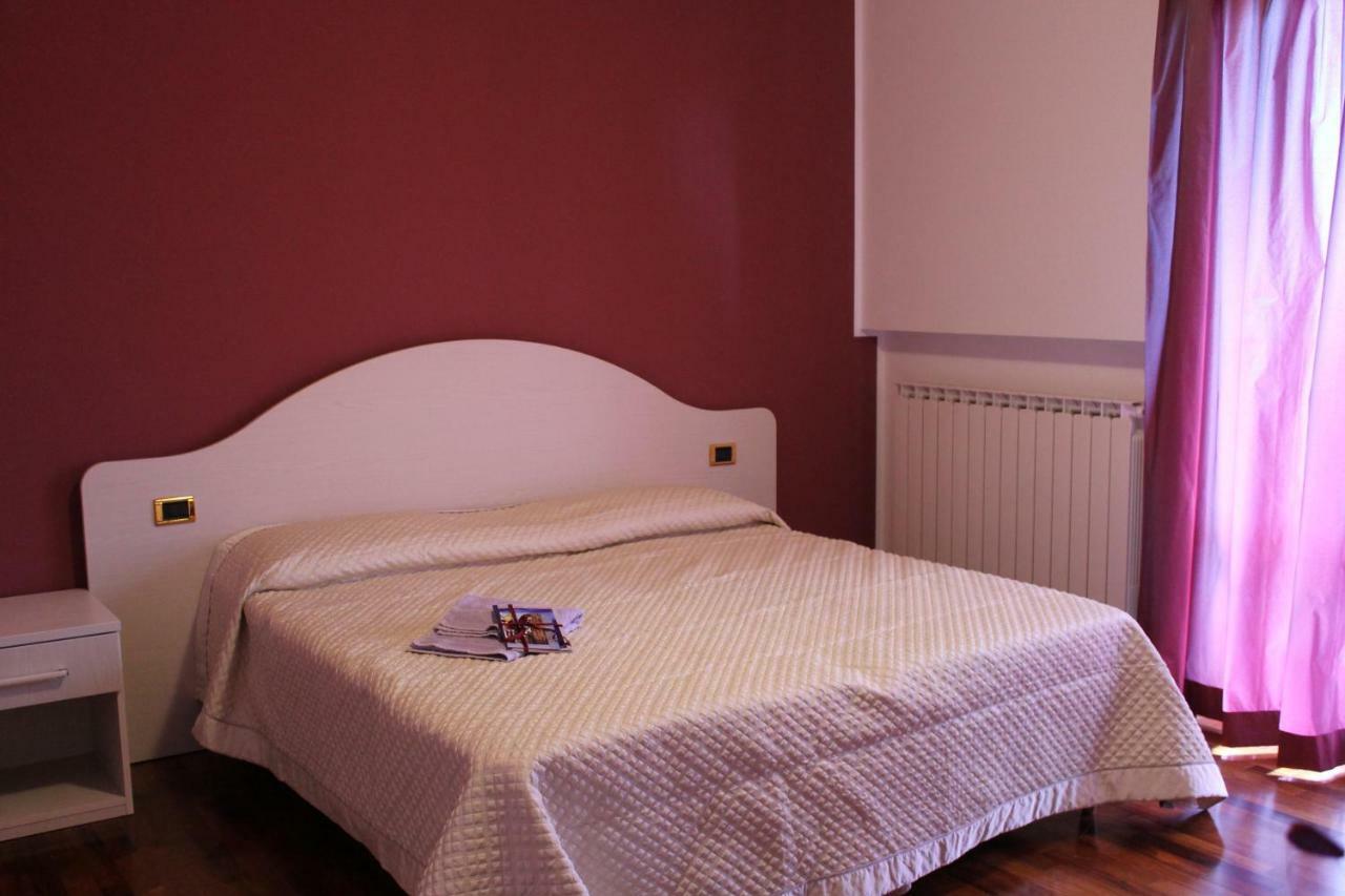 Il Mandorlo B&B Civitanova Alta Dış mekan fotoğraf